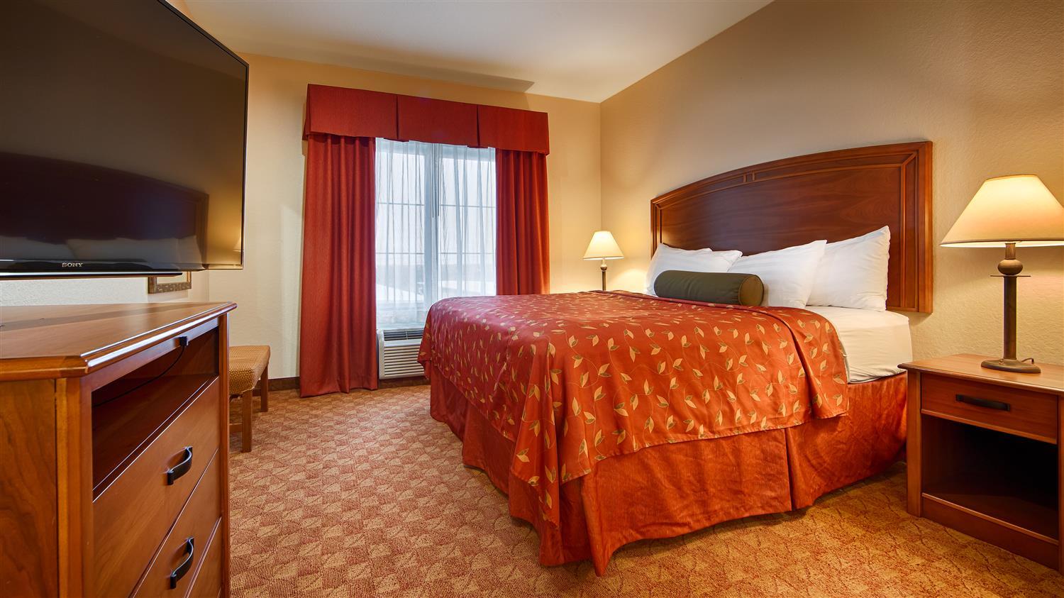 Best Western Plus San Antonio East Inn & Suites Exterior photo